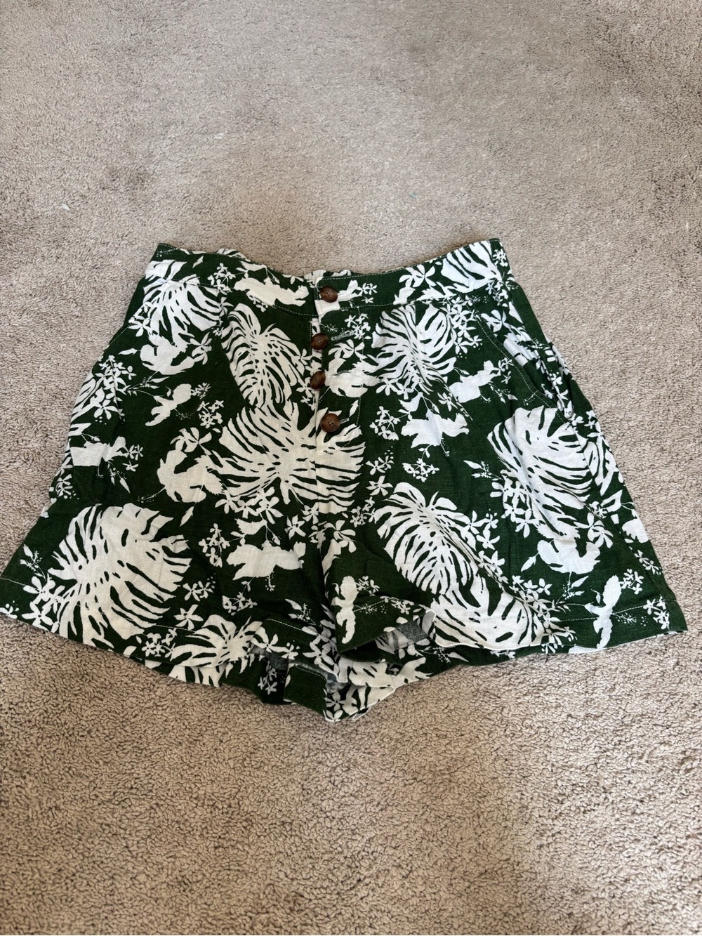 bp Dark Green & White High-Waist Tropical Print Shorts